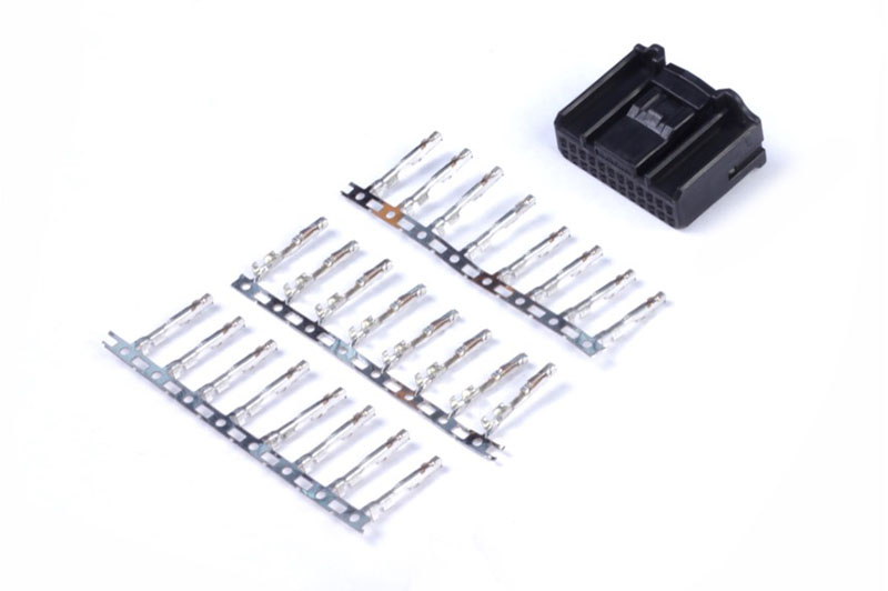 Plug and Pins Only - 24 Pin Tyco - HT-030007
