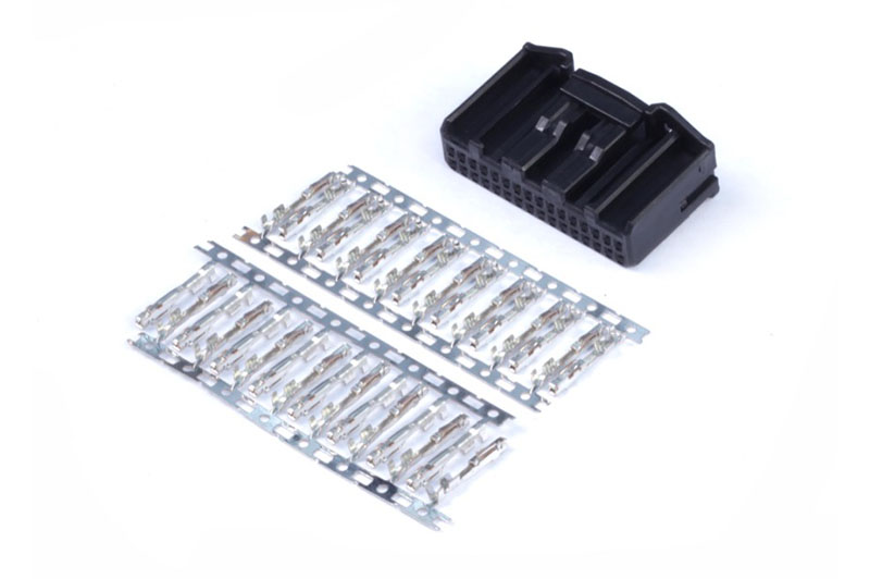 Plug and Pins Only - 32 Pin Tyco - HT-030008